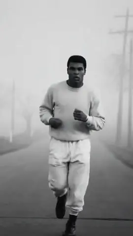 When they spoke of inner demons, Ali and Kobe spoke back louder. Recently uncovered footage reveals the haunting parallels between The Greatest's legendary ring presence and The Black Mamba's court dominance. Sports psychologists studying their game faces noted an unsettling similarity - both men somehow managed to psychologically defeat opponents before the first bell or buzzer. 