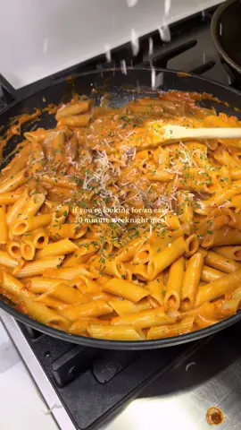 Creamy tomato garlic pasta 🍝 🍅 #pasta #EasyRecipe #DinnerIdeas #cooking