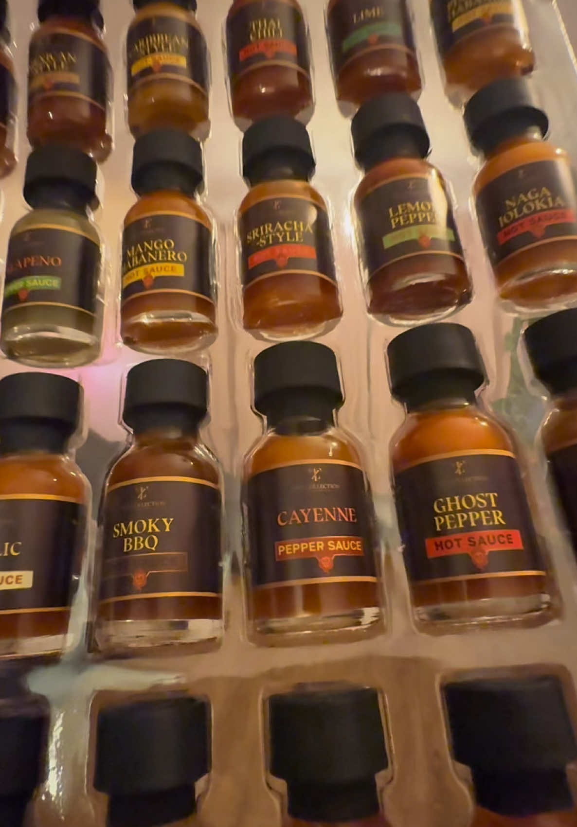 The ULTIMATE hot sauce gift set! 24 Flavours of PURE FIRE 🌶️🔥 #hotsauce #chillisauce #giftideas #blackfriday #tiktokmademebuyit 