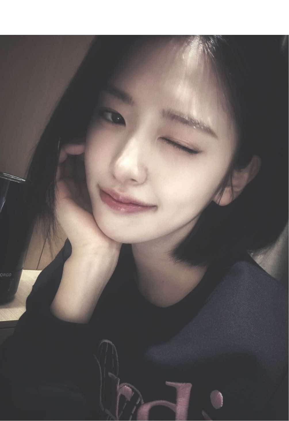 SUBLIMINAL, CC insano da yujin do ive !! Feito pensado exatamente em suas proporções faciais !  Pele pura, sombrancelhas simetricas, olhos grandes e amendoados, pálpebras duplas, aegyo sal, lábios carnudos médios,cabeça pequena, rosto pequeno e fino, testa pequena e rendonda, maçãs do rosto indefinidas, queixo pequeno, bochechas pequenas, Mandíbula definida, ponte nasal alta, nariz arrebitado, cravicula amostra, orelhas pequenas, covinhas na bochecha dos dois lados, ser identica nos minimos detalhes a yujij do ive!  Frequência 432hz, e sem magia! 🌟 #subliminal #foryoupage #fypage #leidasuposicao #creatorsearchinsightsights 
