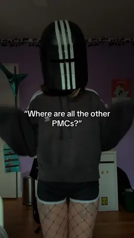 Tarkov 1.0 is so peak #escapefromtarkov #eft #GamingOnTikTok #xyzbca #cosplaygirl 