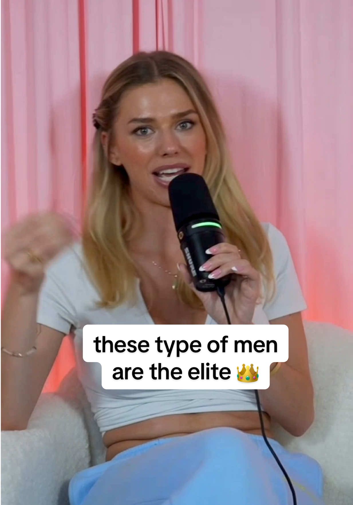 If my man isn’t enjoying my backdoor like this then he’s not getting it #girlcore #advice #coupleshumor #comedypodcast #podcastforwomen 