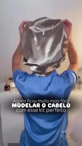 O segredo pra acordar com o cabelo dos sonhos tá aqui! Esse *kit modelador de cachos sem calor* da Shopee virou meu queridinho! 💆‍♀️💖   Além de prático, ele não danifica os fios e é super confortável pra dormir!   Adeus horas com babyliss, agora é só enrolar, dormir e acordar LINDA! 🌟 *Comenta “CACHOS”* que te mando o link direto!   E *segue o perfil* pra mais achadinhos que salvam a nossa rotina! ✨ #achadinhosshopee    #dicasdecabelos    #acheinashopee #dicasdebeleza #shopeebrasil @Dicasdaanyy 