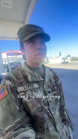 I was thoroughly confused 😃#oldgaspump #genz 