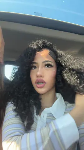 Why did my little sister just mog me 😍