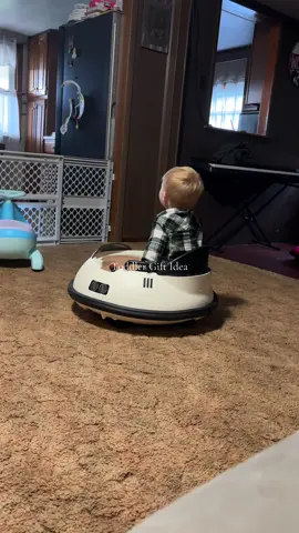 My kids LOVE this car 😎 #electriccar #toddlertoy #toddlertoys #toddlerfinds #kidstoys 