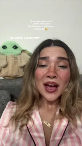 Çocukluğum Violetta ile geçince çok duygulandım 🥹 #violetta #fypシ゚ #akım #beniöneçıkart #keşfet 