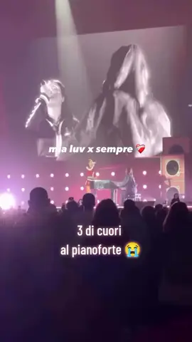 @ANNA @santanna1508 3 di cuori al pianoforte fa ancora più effetto😭😭