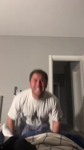 Yani böyle bölüm bitirilmez ölecez burda ya 😭 #taşacakbudeniz #adilkoçari #ulaştunastepe #denizbaysal #keşfetteyizzz @Esra @kubrasonmezzz 