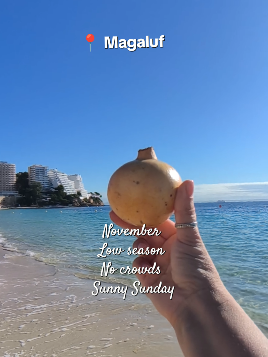 Sunny Sunday in November brings a softer side of Magaluf — warm sun, quiet beaches, and a peaceful rhythm. The summer crowds are gone, but the bright blue sea still feels alive. Off-season days here are simple, calm, and unexpectedly beautiful. #mallorca #lowseason #magaluf #thebestbeach #ilovemagaluf 