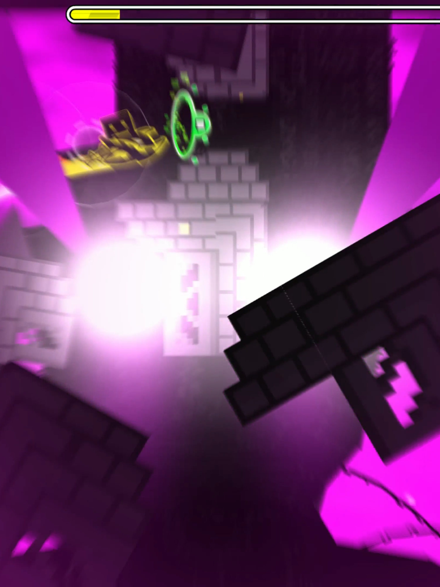 Layer 2 finished!! almost 50% of the level is finished. alsoo i used the gimmick of Vis1on (an old project) and used it in here. the last 3 wave 