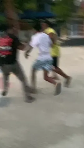 Challenge moman 🔥😎#viralv #haitiantiktok🇭🇹 #comedyvideo #fyp @𝘼𝘽𝙀 𝘾𝙊𝙊𝙇 @@MrDunk♨️ @It's Sky● @TIMOY 509 ✨💯🎯🏷️……… @Picasso👽 #visibilitetiktok 