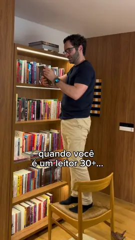 Todo cuidado é pouco 😂😂😂 O que vocês estão lendo?  Deixa aqui nos comentários 👇 #livros #bookster 
