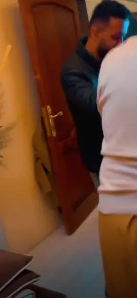 ولو كان عرفت الحب كان اوفيت ❄🐠