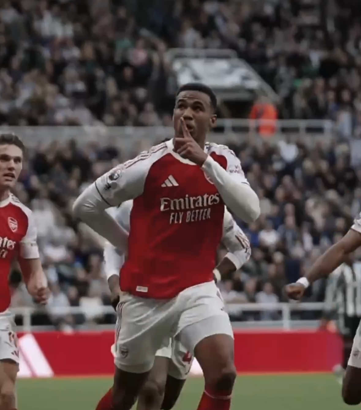 toughest center back out there. #gabriel #brazil #arsenal #PremierLeague #fyp 