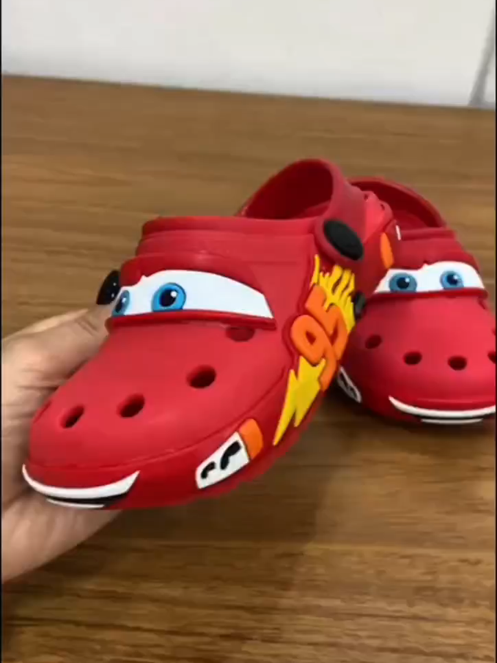 Conforto e praticidade para a volta às aulas! 🎒👟 Seu filho vai amar a Babuche Infantil Masculina: fácil de calçar, ideal para correr e brincar, e super fresquinha! ✅ Material confortável ✅ Envio Rápido ✅ Preço imperdível! ⚠️ **Babuche em PROMOÇÃO!** Garanta o tamanho antes que acabe! 🛒 Link de compra https://s.shopee.com.br/9fD83brjRQ   #babucheinfantil #voltasaulas #calcadoinfantil #menino #conforto #promocao #shopeebr