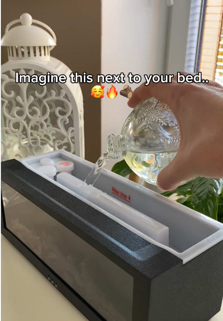 My new favorite thing in my room 🔥🥹  #christmasdecor #humidifier #diffuser #fyp #cozy 