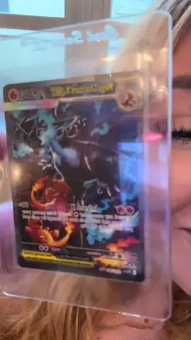 We hittt!!! 😩😩😩🤩🤩🤩 #phantasmalflame #megaevolutionphantasmalflames #pokemoncards #pokemonpulls 