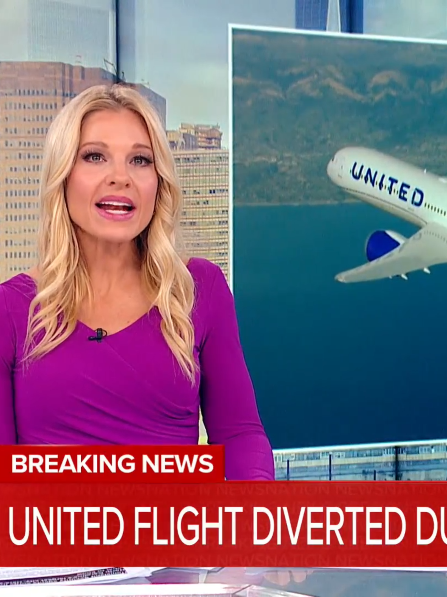 A Chicago-bound United Airlines flight made an emergency landing in St. Louis on Sunday morning after a passenger allegedly made a bomb threat on board.