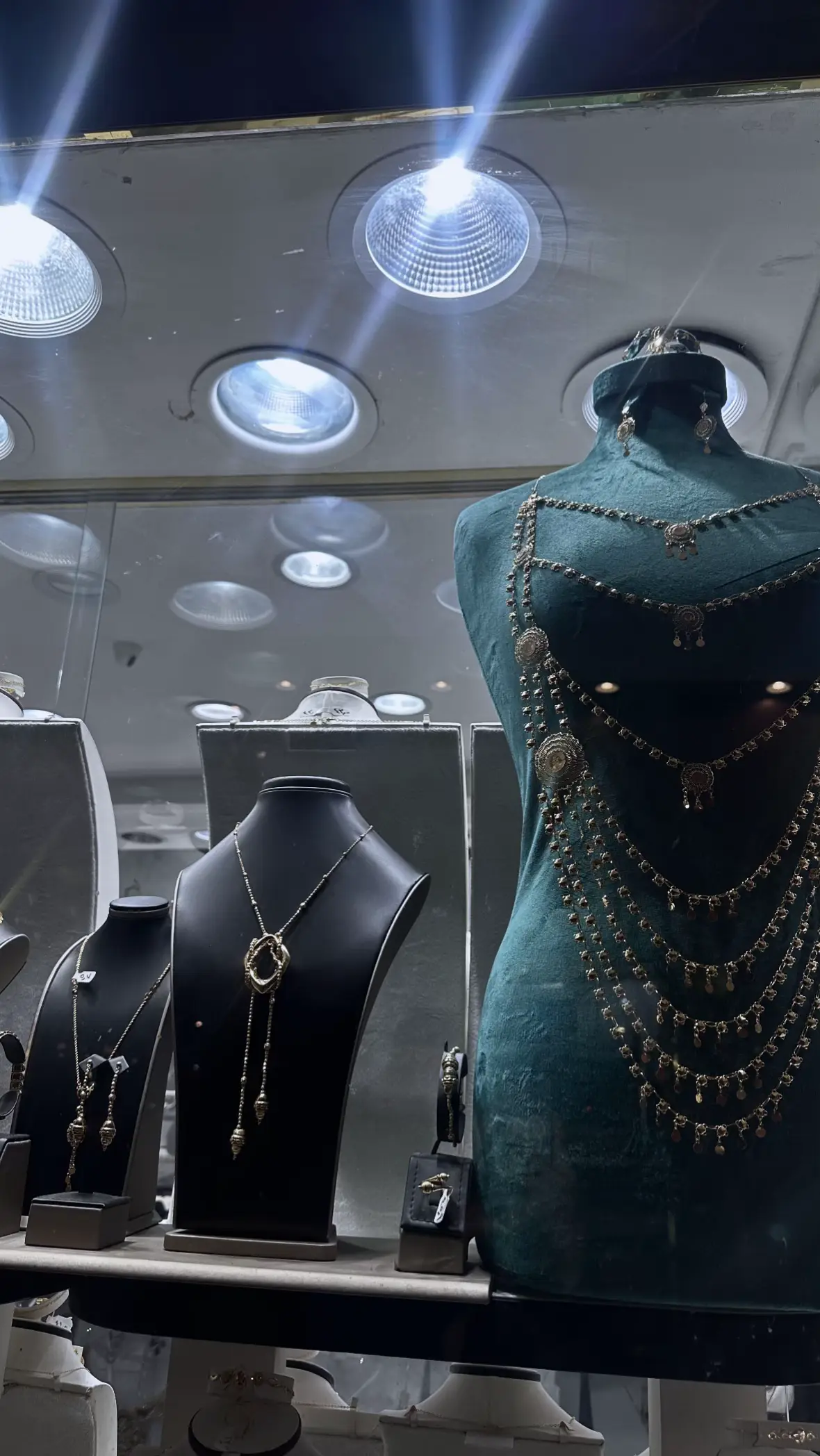 بس في المدينه ❣️