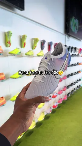 Tag your bro⚽️🔥  #football #montreal #Soccer #mytypeofcleats #premiumsoccerstore   • • • • • • Premium Soccer est autorisé par les marques avec lesquelles nous travaillons à vendre les produits affichés sur cette page. Les noms de produits, logos, marques et autres marques liées aux produits appartiennent à leurs propriétaires respectits. Premium Soccer is authorized by the brands we work with to sell the products posted on this page. Product names, logos, brands, and other trademarks connected to the products belong to their respective owners