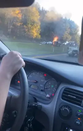 Rollover MVA with entrapment and fire on I-85 Northbound near MM 13 near the bridge. Anderson County SC. All lanes CLOSED. Injuries unknown. #malarkeynews 📸: Tyler Standridge