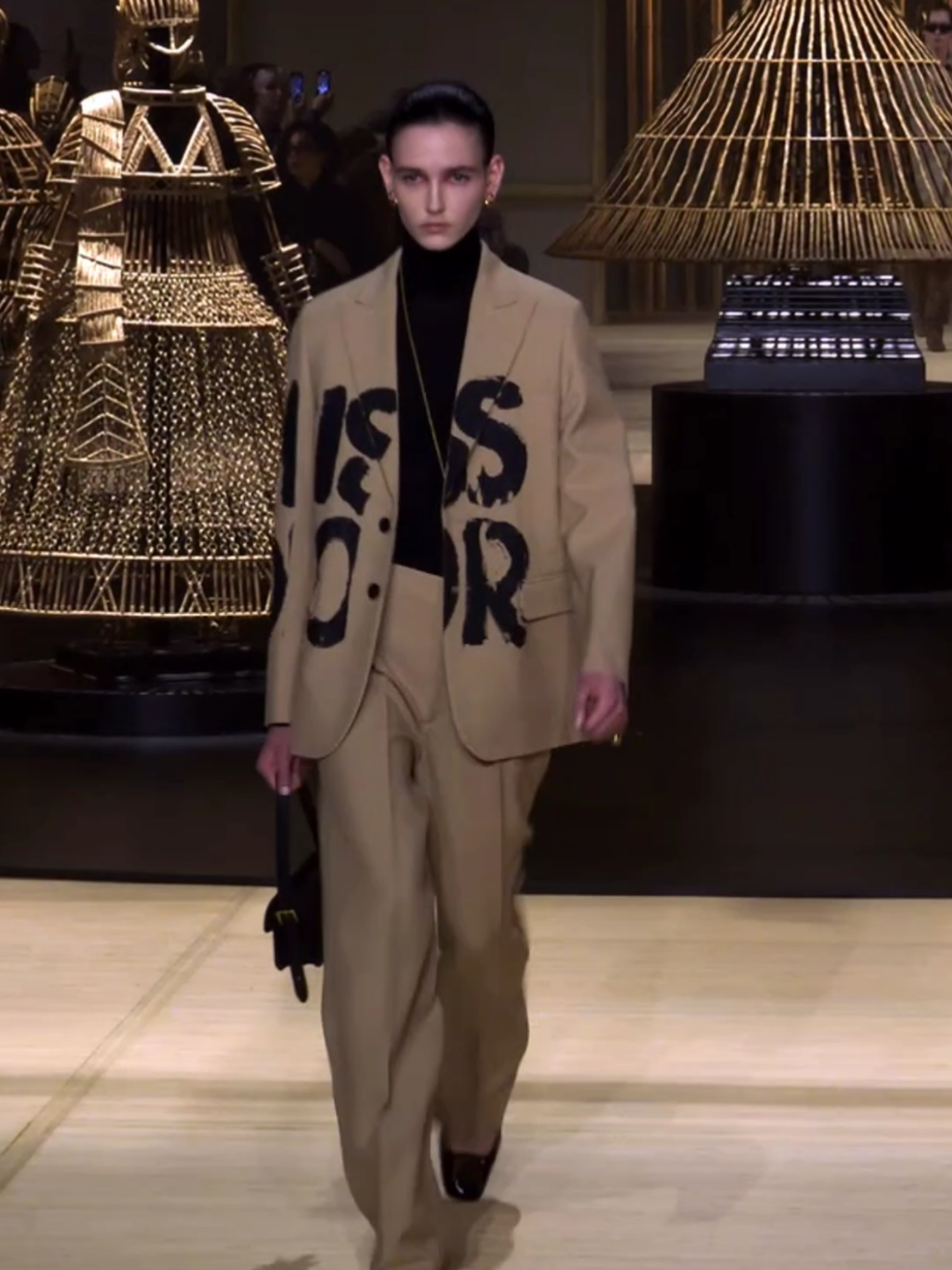 DIOR FW 2025 Paris #parisfashionweek #model #moda #fashiontiktok #fashion 