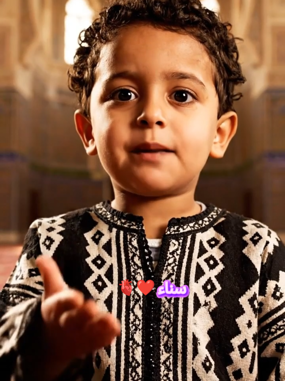 سناء سمعي آش قاليك هاد الطفل الجميل ❤️💙. . . . .   . . . #كيوت #أطفال #صغار #funny #المغرب 