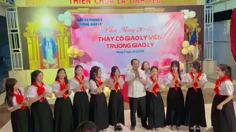 Mừng ngày 20/11 Trường gly GX.phong Ý 