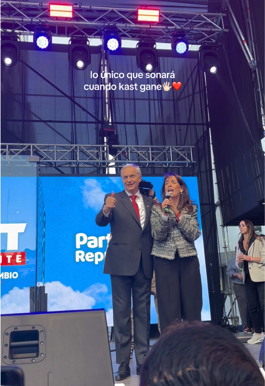 a falta de piñerita😢  #chile #kast #🇨🇱  #parati 