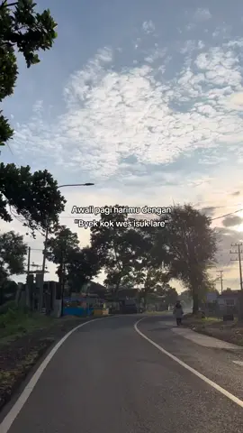 kok wes isuk lareee 😆 #banyuwangi #lagubanyuwangi #muyabbanyuwangi 