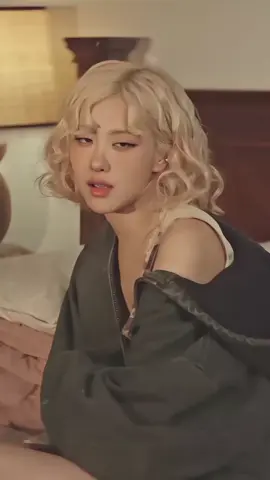 Se vende Rosé jejeje. Ofertas? Apoyen el video para vender a las demás 😺#rosé #roses_are_rosie #rose 