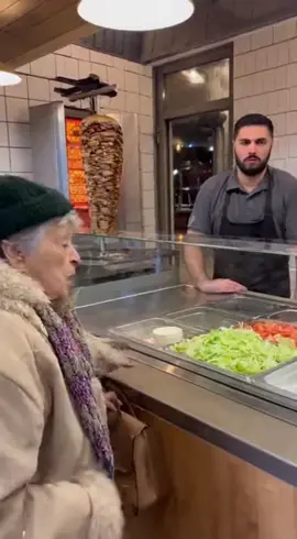 #afd#döner#oma#essen#bahnhof 