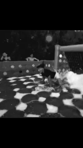 Achei tão fofo o vini abraçando ela depois do gol #fefe #vini #vinieefefe #fevi  