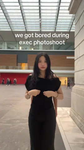 @nat i told her to touch me as much as she can AHAHAHAHAHA