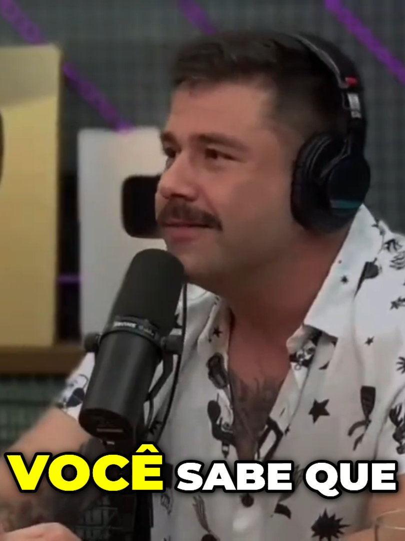 Botafogo vs. Flamengo_ Inveja, Textor e o Futebol! Odeio o time que tá ganhando tudo! 😠 Textor (Textosterona) montou um time forte e agora o problema é o Flamengo gastar? #FutebolBrasileiro #Botafogo #Flamengo #Rivalidade #JohnTextor#viralizarnotiktok #How T Fake Tan Ur Face #dicas #howtogoviral