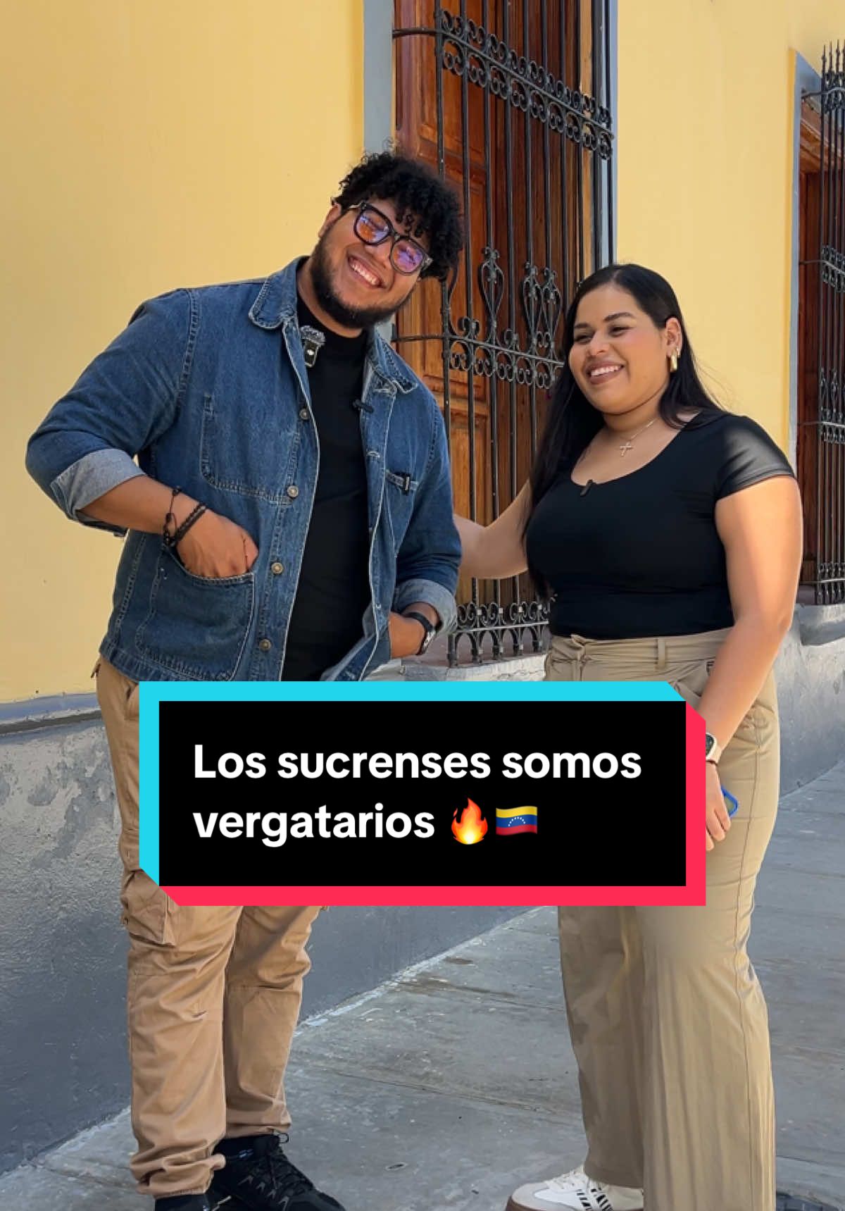 Los sucrenses somos «vergatarios», así nos calificó Alejandro Liendo, conocido como Diccionario Venezolano, quien está recorriendo nuestro diverso estado Sucre en su ruta por Venezuela. 🔥🇻🇪 @Emilys Velásquez @Diccionario Venezolano 