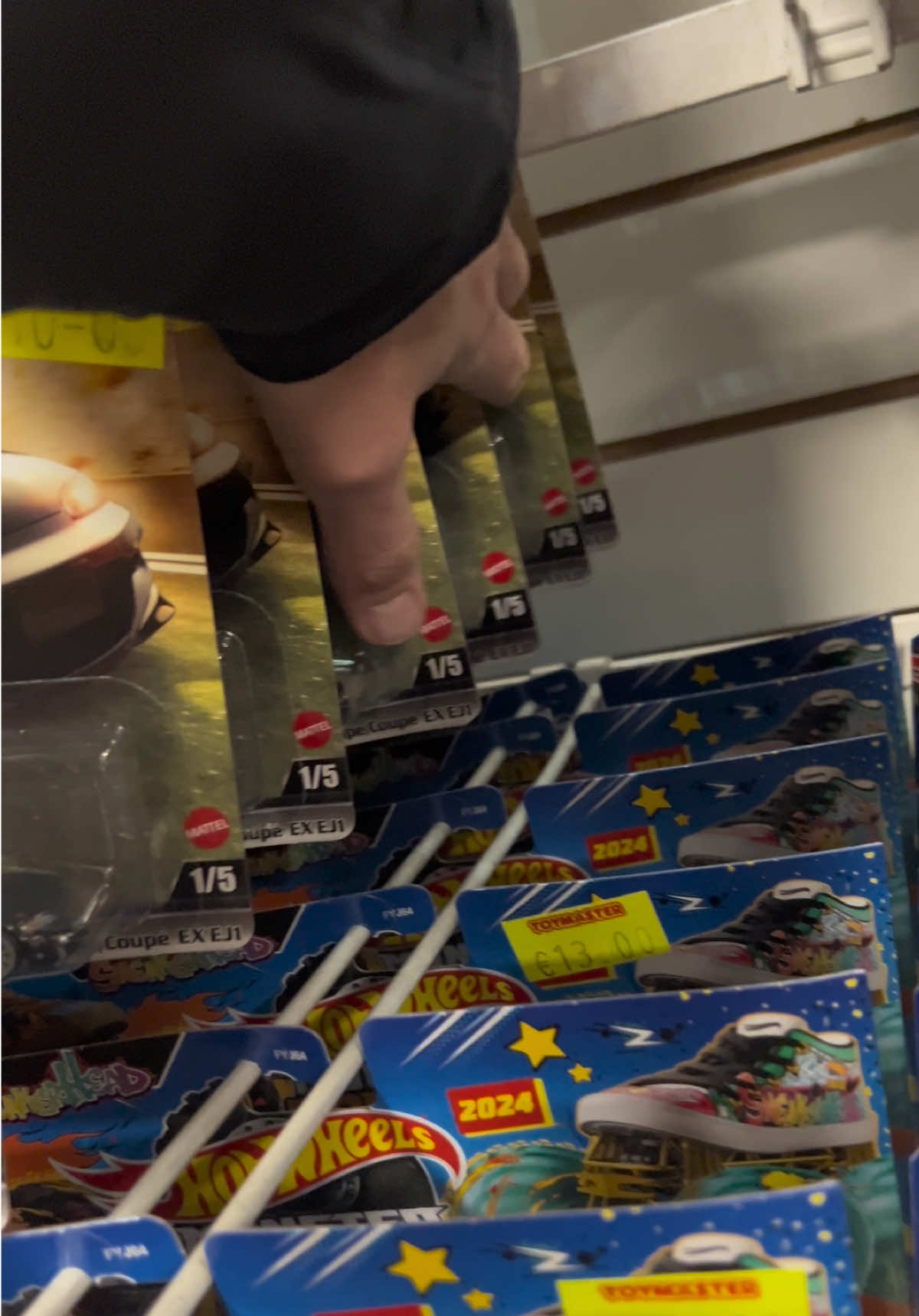 Quem aí curte?  #hotwheels #hotwheelspremium #miniaturas #fastandfurious #hotwheelshunter 