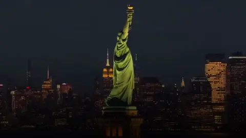 Y A NUEVA YORK TE VAS SIN MI #nuevayork #blessed #medellín #triste #dios 