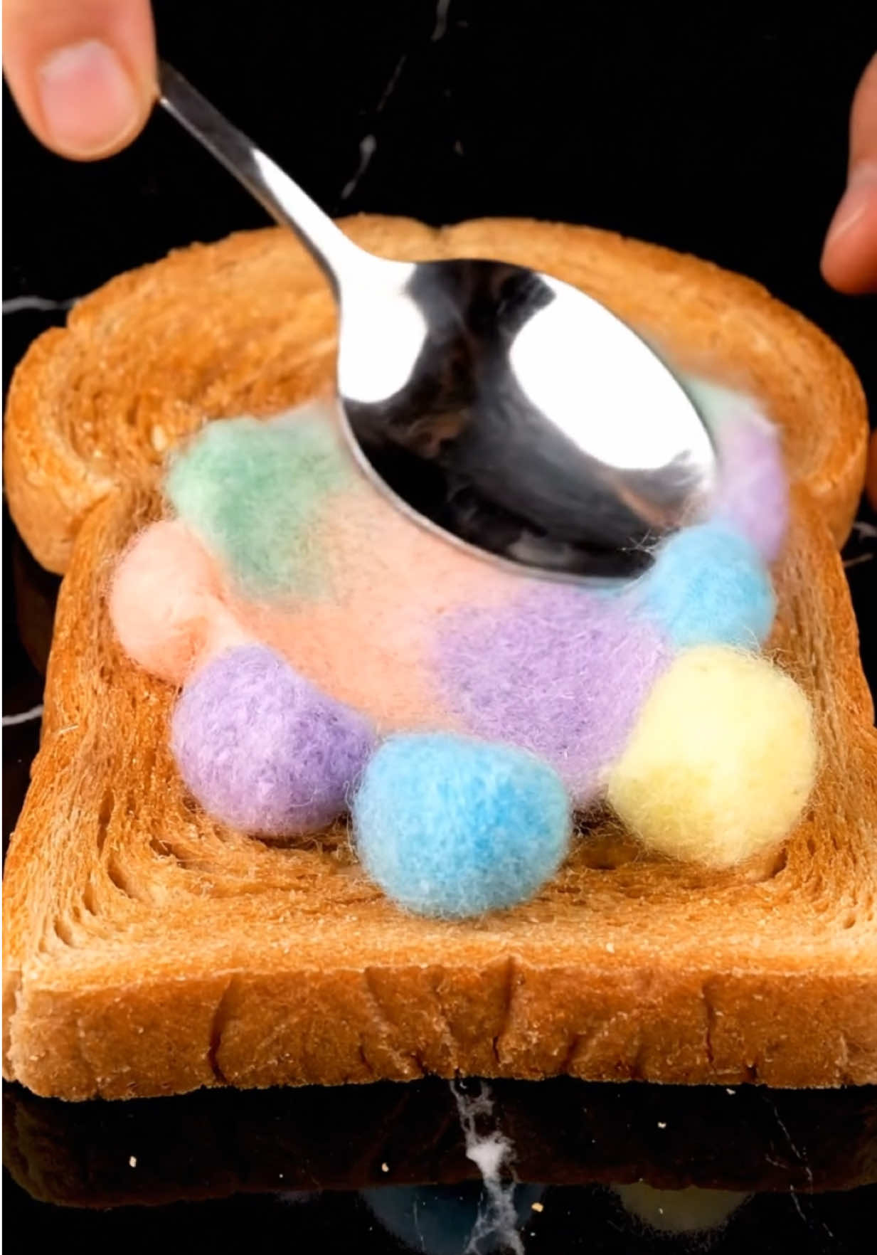 Spreading textile cubes on toast 😌 #oddlysatisfyingvideo #relaxing 