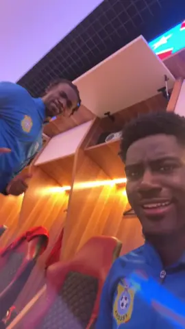 Vive ma nation ! 🇨🇩 ils m’ont fait kiffé je sors le son cette semaine direct. 💫 #pourtoi #fyp #viral #newmuic #danilo 