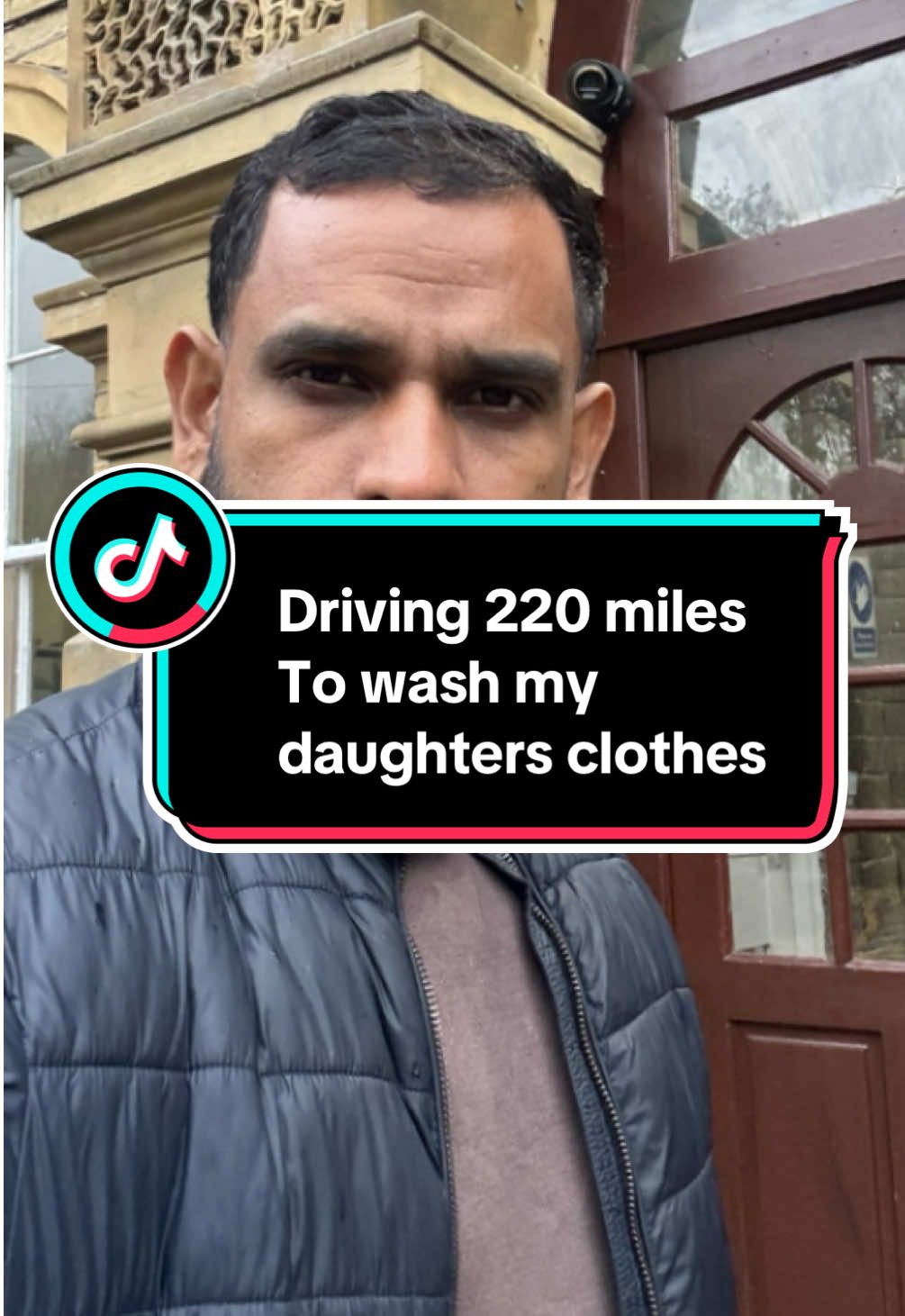 I’ll travel any distance for my kids, even if it’s just to wash their clothes. Yes I drove 220 miles just for that even though I didn’t see her. Alhamdulillah I know she’s in a safe place and building her future.  #buddieslondon #ksrbuddies #buddiesbow #fatherdaughter #fatherlove 
