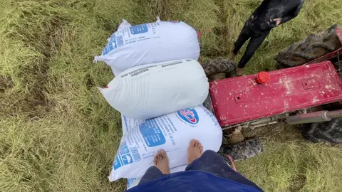 đội này mạnh 💪 à @Vỹ Nguyễn 70TN🇻🇳🐸 @Thuận_kubota_dc60 @Nguyễn cảnh @Gia Hao @út ngoan  isuzu @KU ĐÔ xe 2 người uy tín chưa ae lụm 10 mẫu nếp 🤣🤣