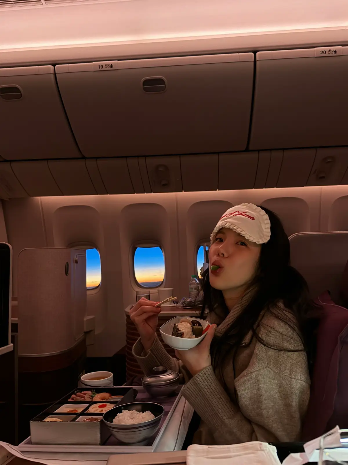 พี่เท่รึยัวจ้ะ ?  เพื่อนรักส์อยากฟังเรื่องไรไหนพิมทิ้งไว้ที  #เจนิส #ไอ่เพื่อนรักจอตั้ง #janistar 