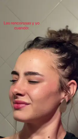 Lit ojalá a todo #indirectas #canciones #karolg #ex #rencor 