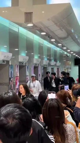 🤟🖤#PerthTanapon #williamjkp #est_rvp #foryou #fyyyyyyyyyyy 