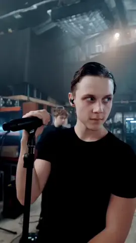 руки стекают будто дождь #рек #fyp