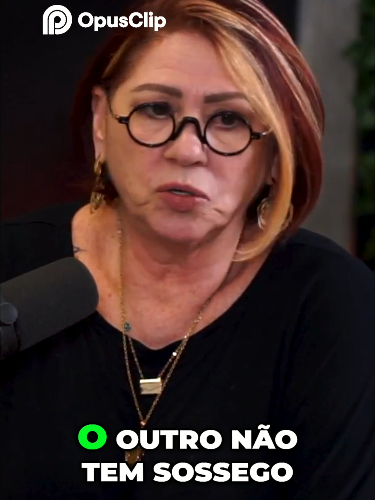 Quando o Ciúme Passa do Limite Se você precisa saber cada passo do outro, não é amor. É medo.  Ciúme patológico não protege. Ele sufoca.  #Relacionamentos #AmorPróprio #Ciúme #Insegurança #SaúdeEmocional
