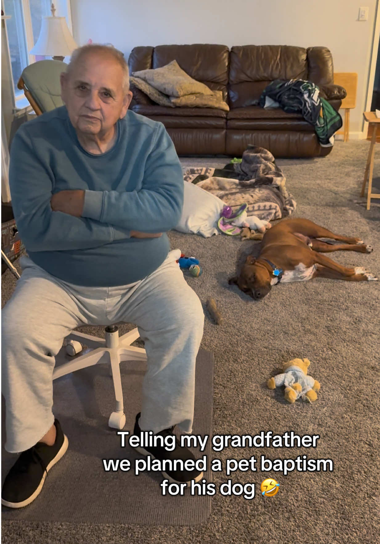 Papa said “what is wrong with the world nowadays” 🤣🤣🤣😭😭 #prank #petbaptism #trending #laugh #hilarious 