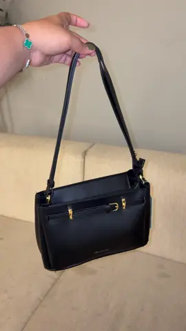 🖤 #tascantik #taswanita #tasselempang #handbag 